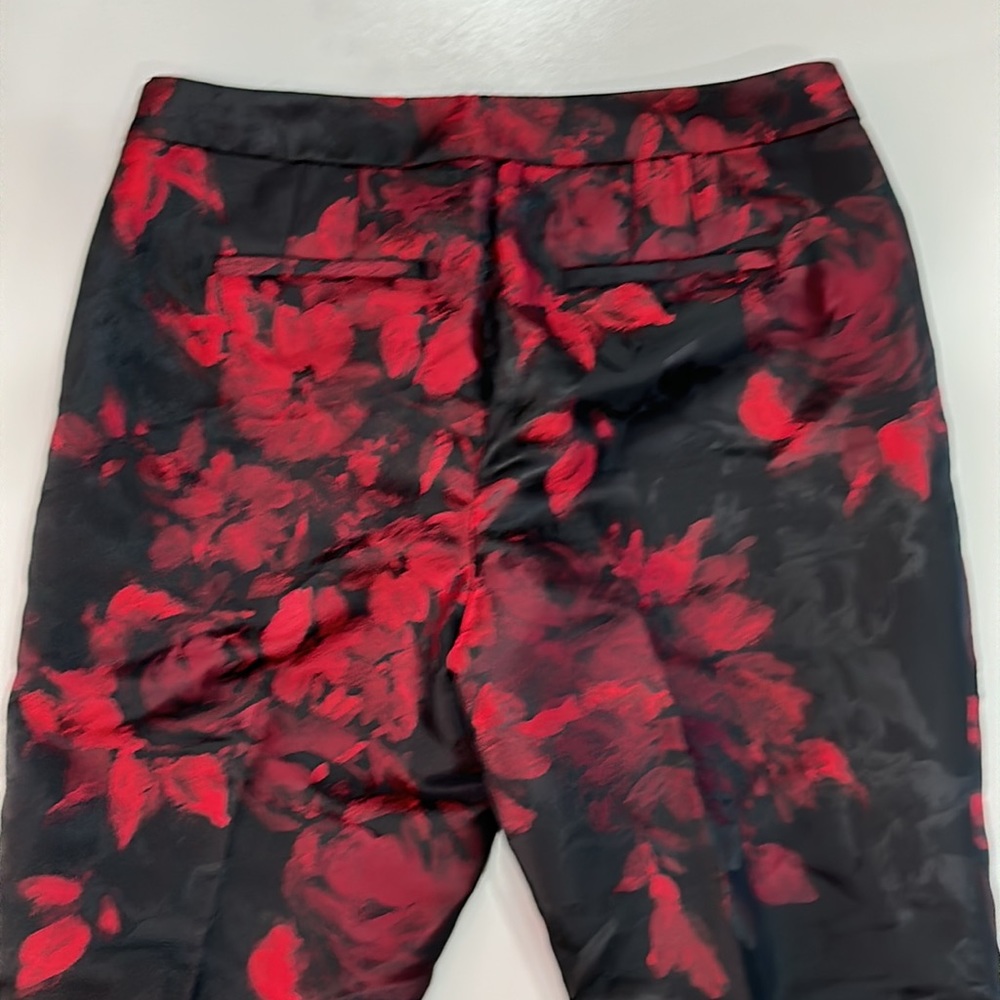 TALBOTS Hampshire Red & Black Floral Ankle Pants 6P - Picture 5 of 13